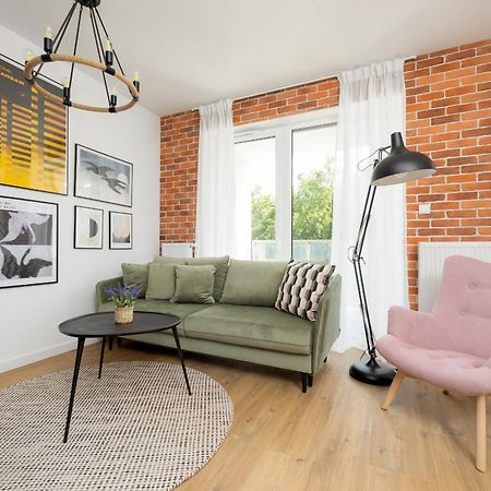 Komfortowy Apartament Dla 4 Osob Z Parkingiem By Noclegi Renters Varşovia Exterior foto