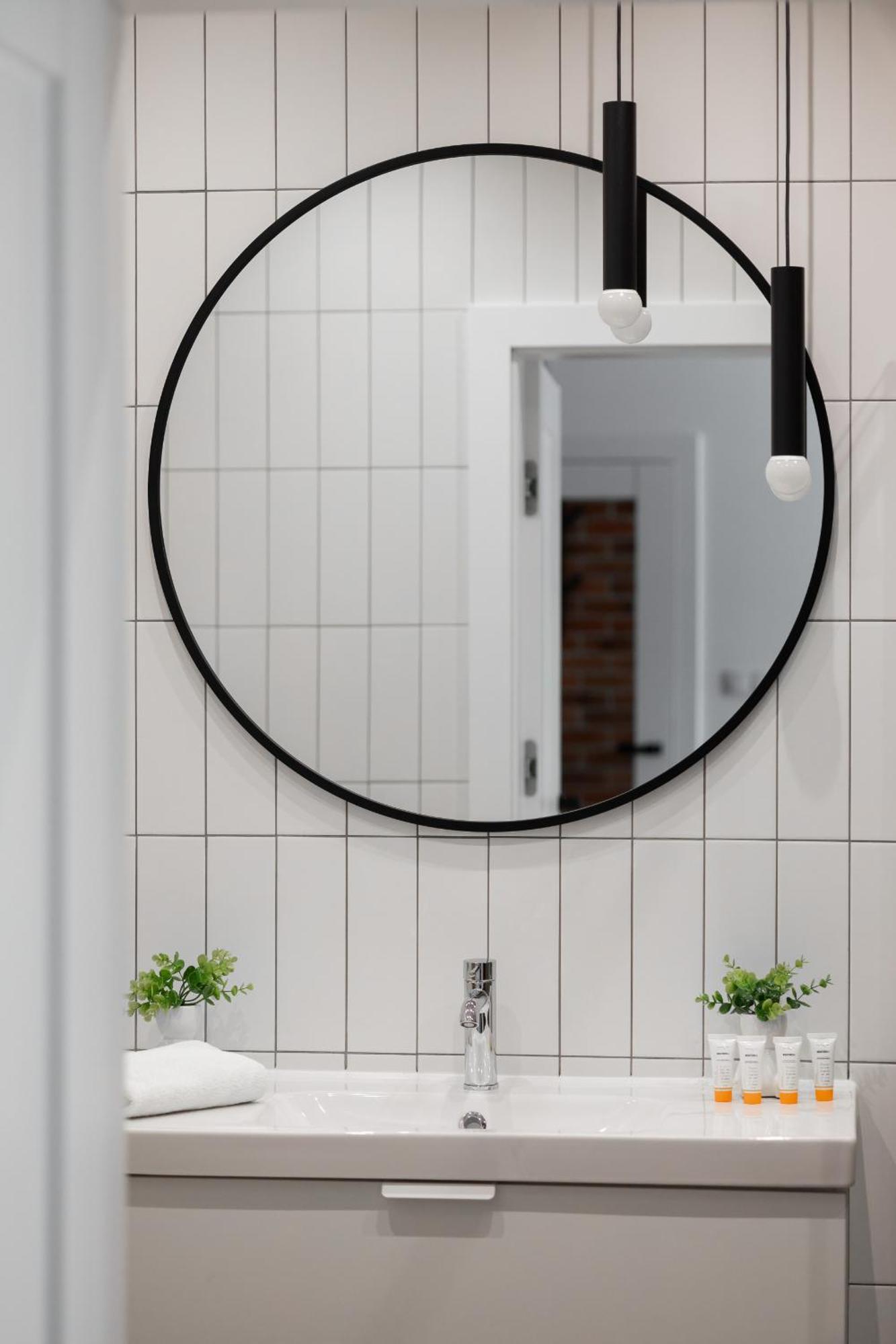 Komfortowy Apartament Dla 4 Osob Z Parkingiem By Noclegi Renters Varşovia Exterior foto